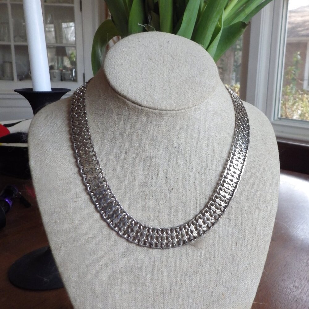 Vintage Monet Silver Tone Wide Necklace Articulated
